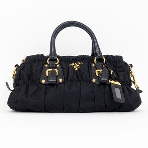 PRADA BLACK NYLON GAUFRE GATHERED TESSUTO ZIPPED SHOULDER BAG | w certificate